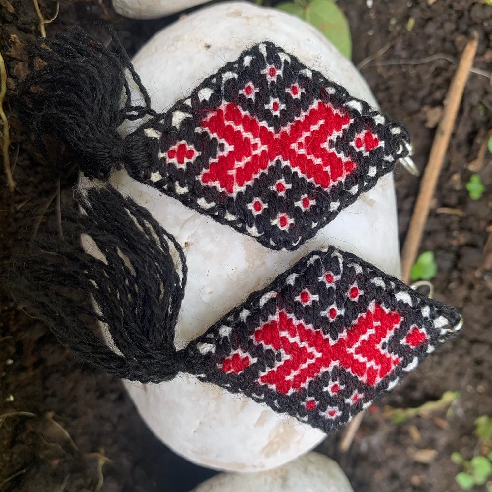 A5FA6E66-0C53-44A5-A30F-97C4948A79B5